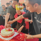 浏阳澄潭江：关爱百岁老人 传递温暖与关怀