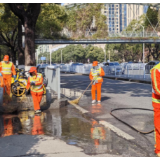 致敬环卫工人 礼赞劳动之美