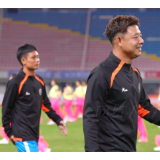 视频 | 松弛感拉满！长沙队湘超赛前先斗舞