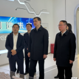 周海兵率团赴北京招商引资