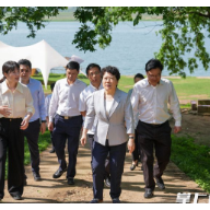 吴桂英调研天心区经济社会发展情况