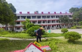 浏阳澄潭江：除草机声育孝心 敬老义举传温情