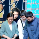 长沙市“模范教师”① | 张曲:做点亮学生心灵的 “诗词女神”