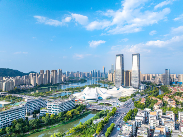 湖南湘江新区（长沙高新区）管理委员会（扩大）会议暨岳麓区第六届人民政府第八次全体会议举行