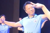 视频 | 毕业典礼最燃一幕！校长不致辞 领舞送少年