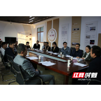 学《决议》 聚民心 谋发展