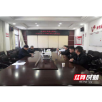 学党史办实事 货运车辆闯红灯，约谈！