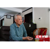 老兵黄春：战火纷飞中救死扶伤