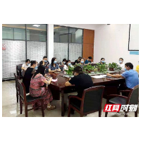 闻疫而动，党旗在一线飘扬