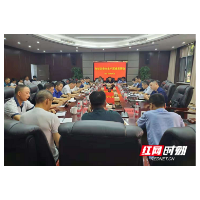 紧盯目标守底线 强化责任重安全