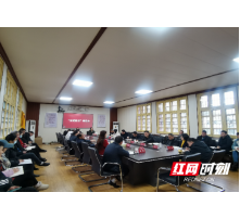 “东湖夜话”怎么由“话“到”画”？