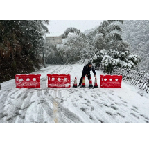 浏阳公安化身“冰墩墩”浴“雪”奋战