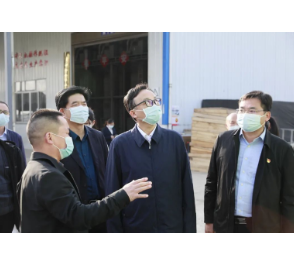 全力以赴抓好疫情防控 统筹兼顾抓好春耕生产