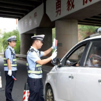 “双节”假期,衡阳交警用昼夜守护,为祖国献上“平安礼”