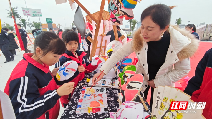 亲子同台+文化浸润!这场 “家校社” 共育活动藏着石鼓育人温度