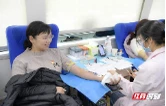 无偿献血，衡阳市妇幼保健院医务工作者为爱撸起袖子
