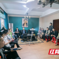 沅江烟草深入社区送上科技“大餐”