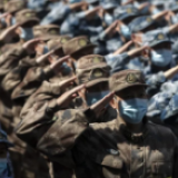 武汉战“疫”，不会忘记每一个迷彩身影