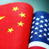 国际锐评丨用“相向而行”推动中美关系重回正轨