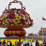 长假首日，全国最热景点出炉！十大拥堵高速也“露面”啦