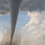 时刻知道丨两地突发龙卷风 面对龙卷风究竟该如何避险？