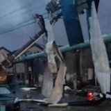 苏州盛泽镇遭龙卷风袭击，造成1死21伤