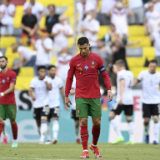 欧洲杯头条丨C罗逢德不胜 死亡之组局势扑朔迷离