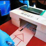 津城核酸筛查现场“神器”现身 加快信息录入速度