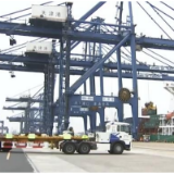 到2025年我国实现沿海港口重要港区铁路进港率超70% 枢纽机场轨道交通接入率达80%