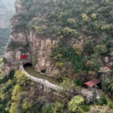 时政现场评丨跟随总书记的脚步 感悟红旗渠精神永在