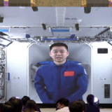 全球连线 | 中国航天员点亮东盟青少年“航天梦”