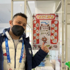 冬奥志愿者用手绘作品让中国文化通过冬奥走向世界