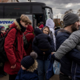 美国的那些谎言，都是射向中国的“暗箭”丨慢点·观察