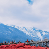 回暖：云南旅游业交出年中“成绩单”