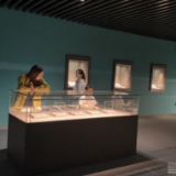 从“一票难求”“一位难求”看中国文化自信