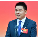 罗鉴远:家门口就业 杨坝垱村绿水青山迎青年回乡丨直击代表通道②