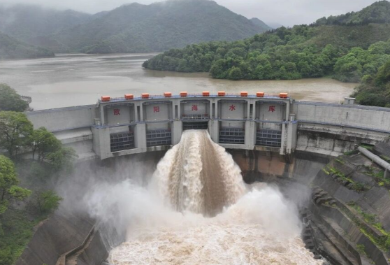 湖南部分地区降暴雨 11座水库水位超汛