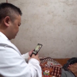 20年40万份手写处方单 他是村民眼中的“家庭医生”