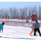 冰雪消费热潮涌动 多地打造冰雪经济新亮点