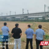 君山区柳林洲街道：疏堵结合筑牢秸秆禁烧“防火墙” 