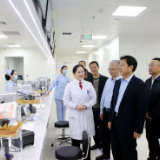 李挚赴市中心医院新院调研