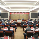 谢卫江主持市委理论学习中心组2025年第十七次集体（扩大）学习