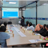 聚焦数电发票合规 平江税务开展纳税人学堂培训