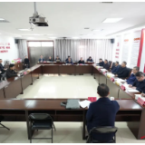 谢卫江接待来访群众