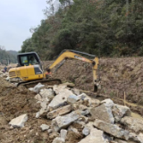 湖南石化：修筑山村“连心渠” 打通农田“生命线”