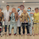 岳阳市中医医院助力76岁退休教师重获新“髋”