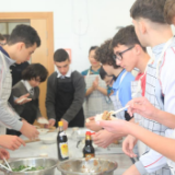 通讯丨马耳他戈佐岛中学里的“中国味道”——记中国文化体验活动走进校园