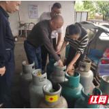 平江县向家镇开展“5.12”防灾减灾系列宣传活动