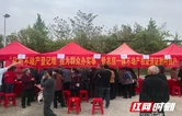 岳阳楼区攻坚“办证难”  主动服务解民忧 