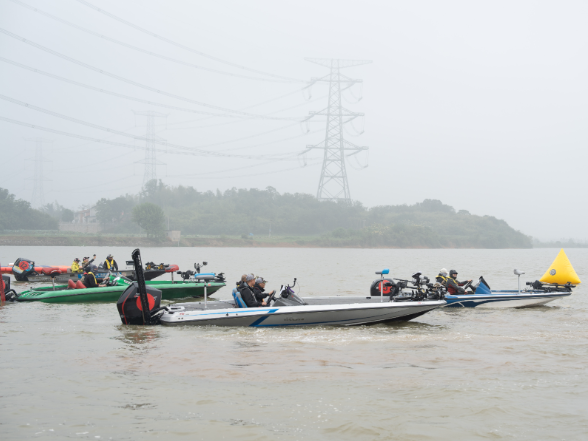 路亚精英逐鹿冶湖！2025中国路亚俱乐部LCC巡回赛临湘站开竿